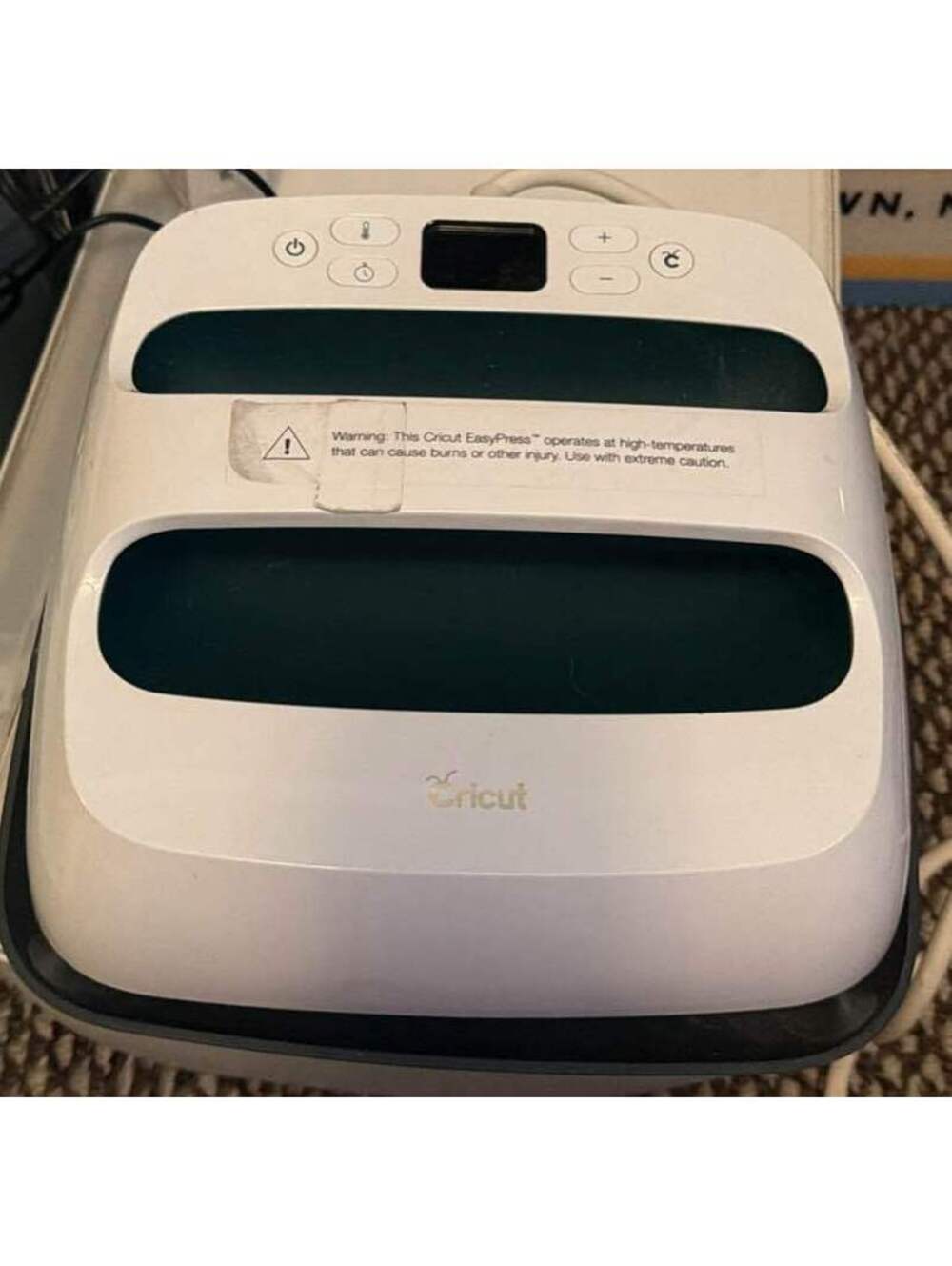 Cricut EasyPress 2 Heat Press Machine For T Shirts and HTV Vinyl Projects